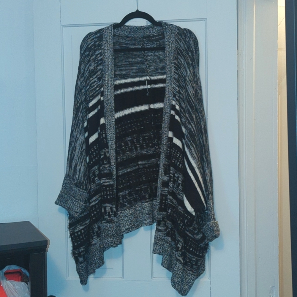 Lane Bryant, 22/24, Black and white Sweater